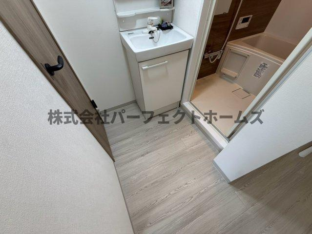 レジデンス長尾谷の洗面所|脱衣スペース