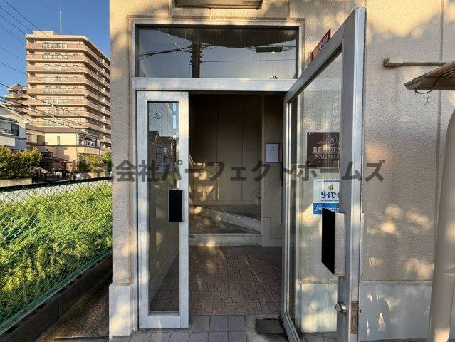 レジデンス長尾谷のエントランス|落ち着いたエントランスです