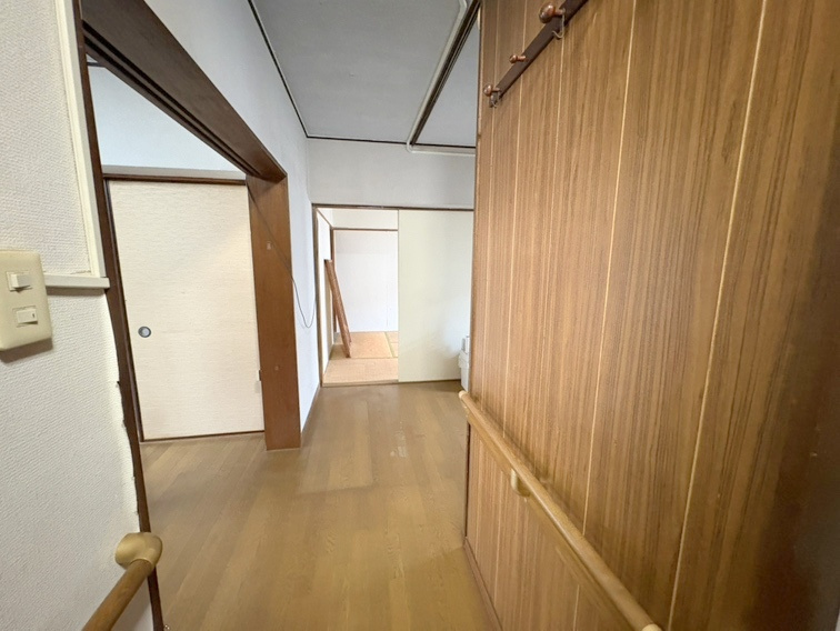 谷津遊園ハイツL棟のその他|室内廊下