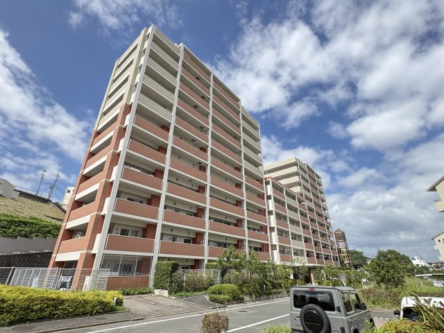 リビオ・サンリヤン鞘ヶ谷の外観|重厚感のあるマンション外観！住まいとしての安心感を感じられる佇まいです♪