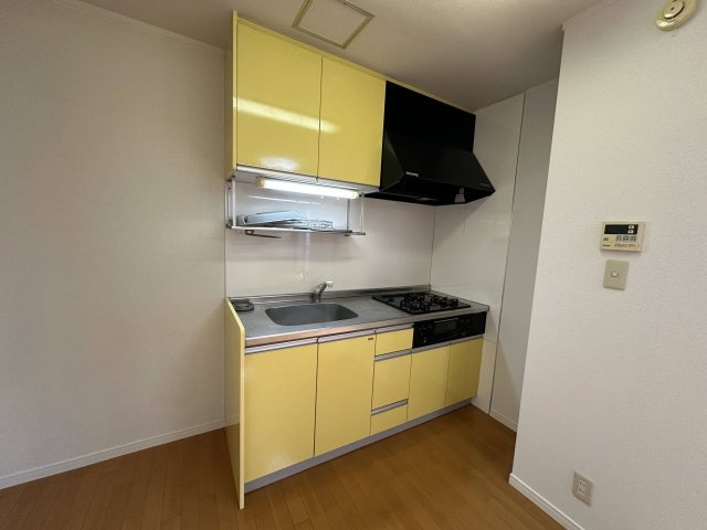 ハビテーション要のキッチン