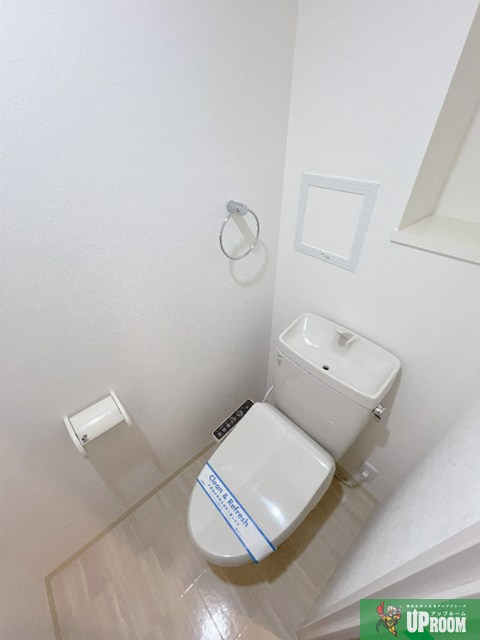 aLATO白壁のトイレ