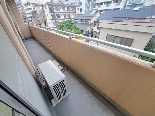 シャンテちくさのバルコニー