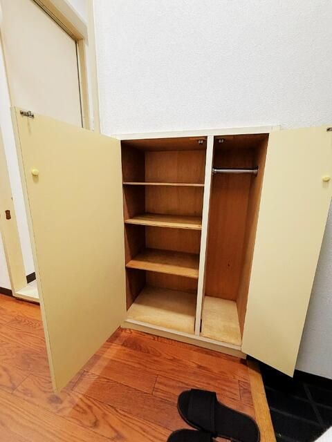 エスカイア池袋の収納