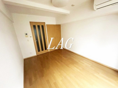 【居間・リビング】 | アンビエンテ | 洋室のお部屋です。
