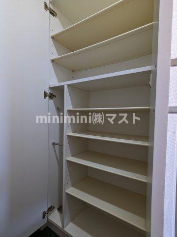 エスリード福島WESTの収納