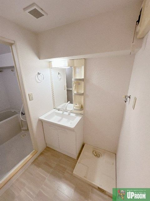 P-SQUARE Shumokuの洗面所