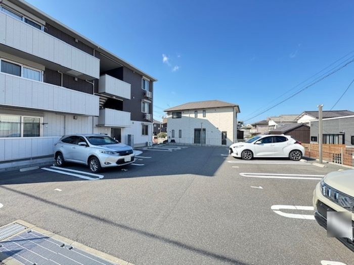 D-room中二十町の駐車場