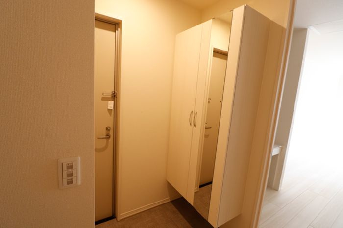 D-room中二十町の玄関