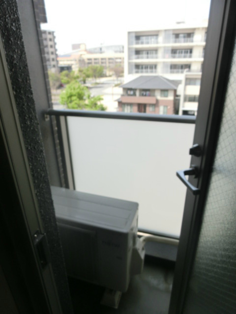 ISORA一番館のバルコニー