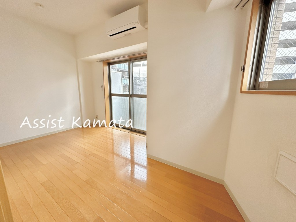 グランドソレーユの居間・リビング|写真は同タイプの別号室です