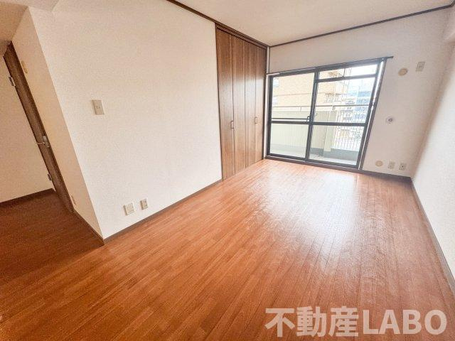 パークハイム住之江の洋室