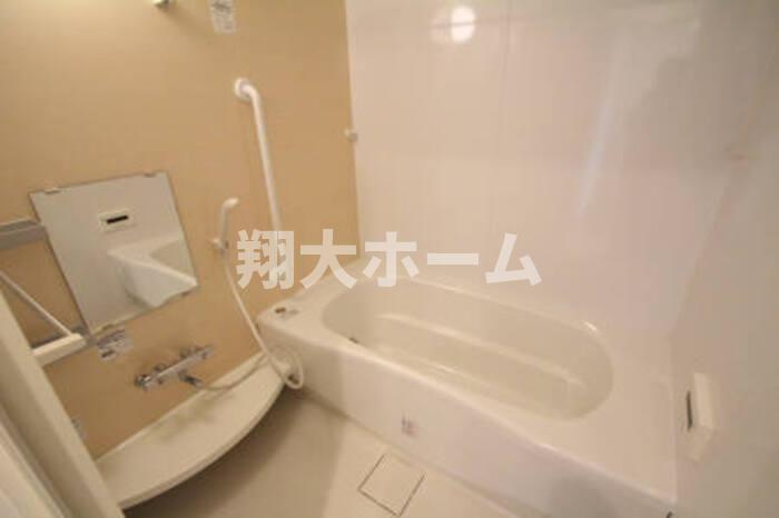 ｐｏｒｔｅ　ｂｌｅｕｅ（ポルトブルー）の浴室