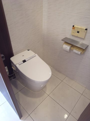 宝塚市武庫川町の店舗一部