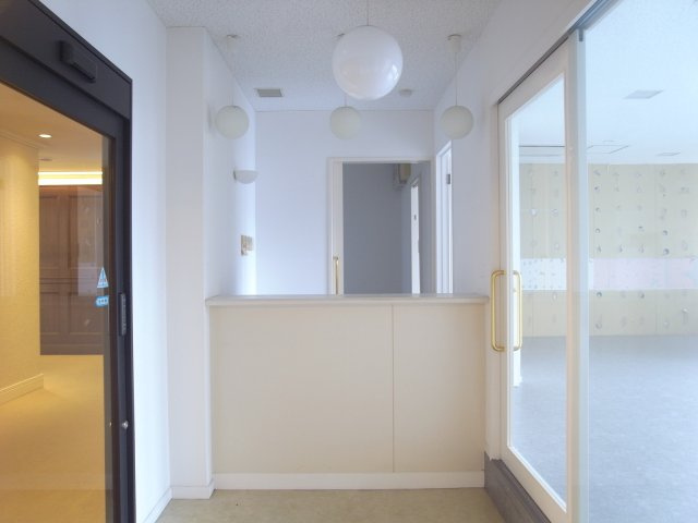 宝塚市武庫川町の店舗一部