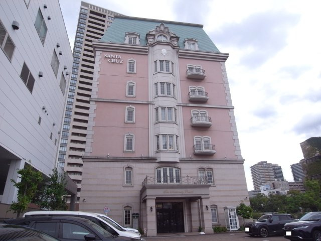 宝塚市武庫川町の店舗一部