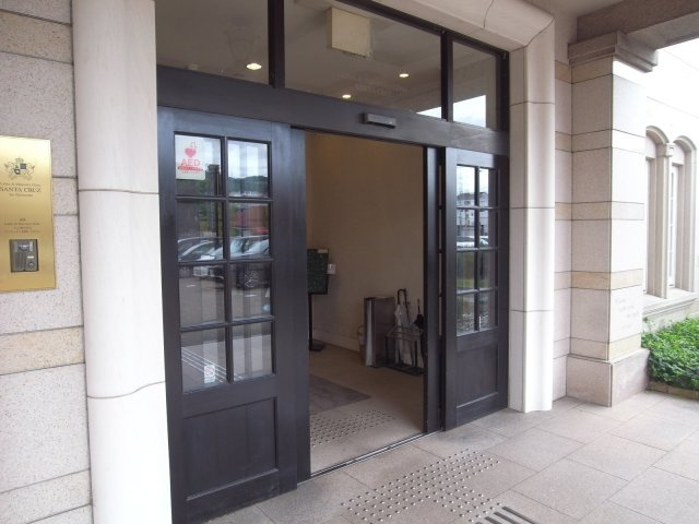 宝塚市武庫川町の店舗一部