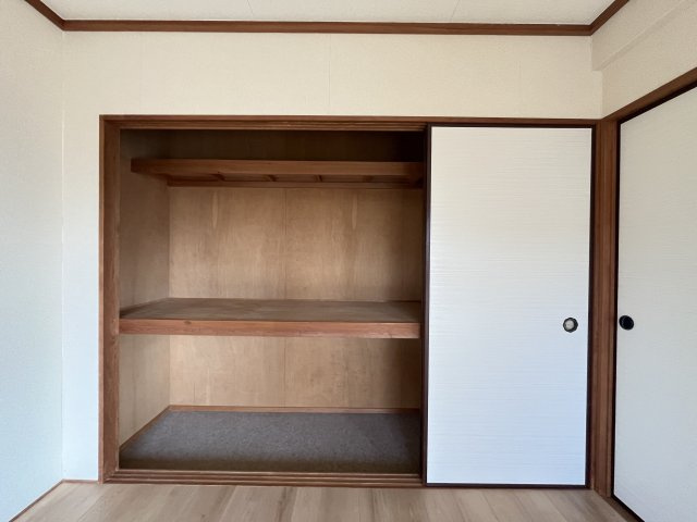 ブリッジマンションの内装|別号室の内装写真になります。