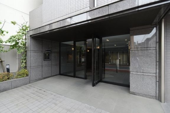 【エントランス】ルーブル蒲田八番館 