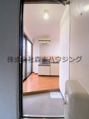 【内装】 | 　シャトー緑町 | 内装は落ち着いています