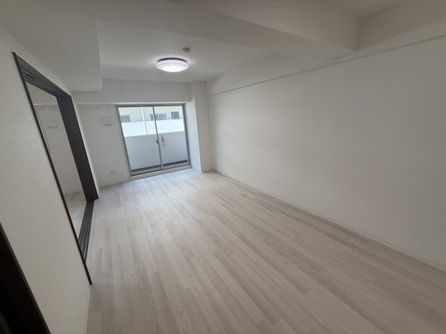 西宮市上甲子園４丁目の賃貸マンションの居間・リビング