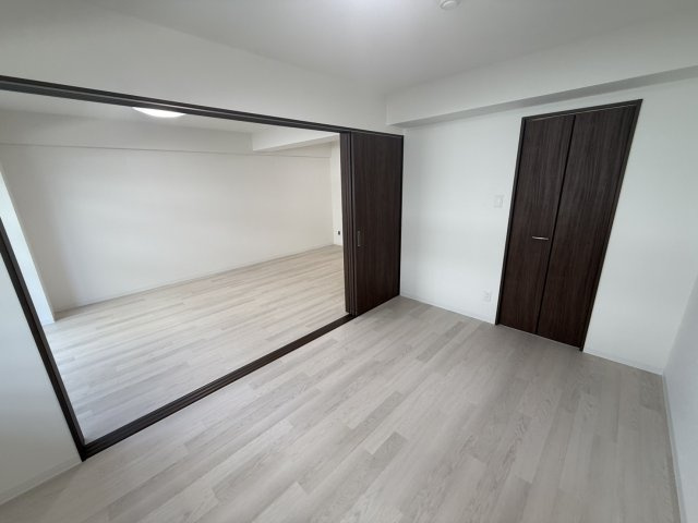 西宮市上甲子園４丁目の賃貸マンションの居間・リビング