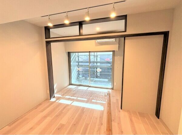 神戸市中央区栄町通３丁目の賃貸マンションの居間・リビング