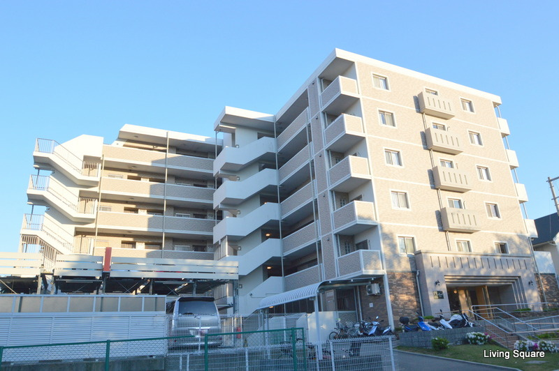 西宮市神原の賃貸マンションの外観