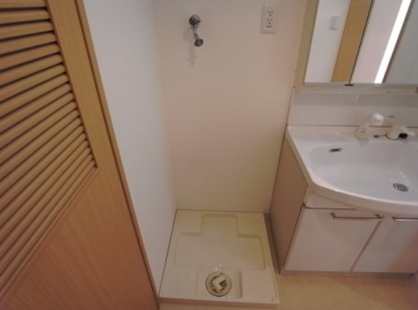 西宮市津門西口町の賃貸マンションの洗面所