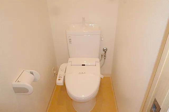 西宮市津門西口町の賃貸マンションのトイレ