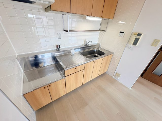 西宮市津門大塚町の賃貸マンションのキッチン