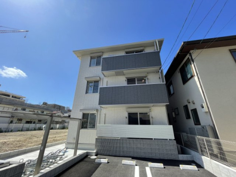 西宮市常磐町のアパートの外観