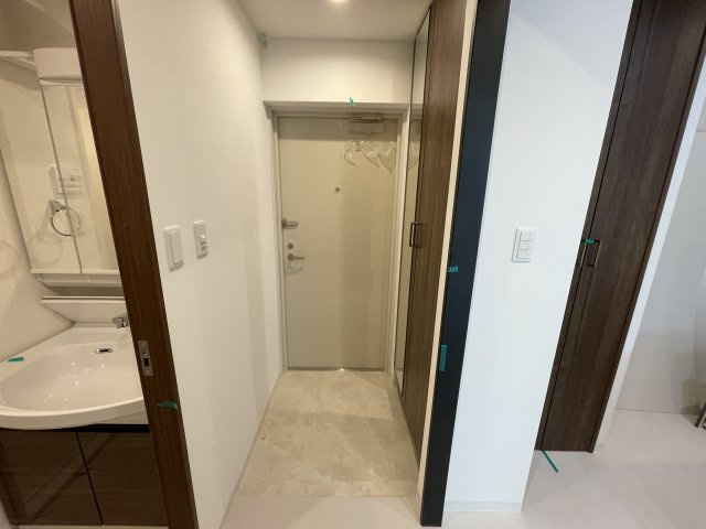 西宮市樋之池町の賃貸マンションの玄関