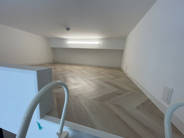 西宮市樋之池町の賃貸マンションの居間・リビング