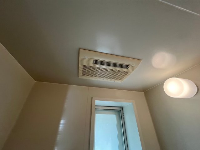芦屋市朝日ケ丘町の賃貸マンションの浴室