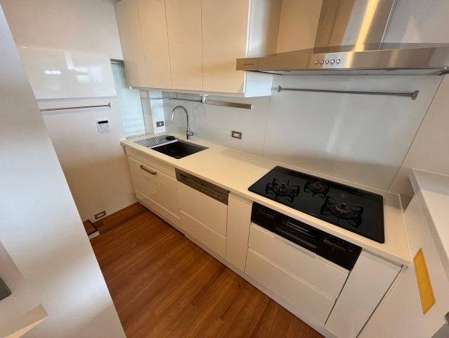 芦屋市朝日ケ丘町の賃貸マンションのキッチン
