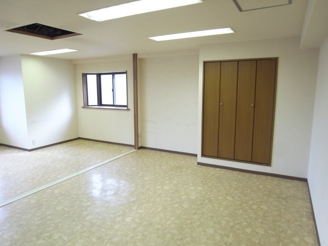 宝塚市中州１丁目の倉庫