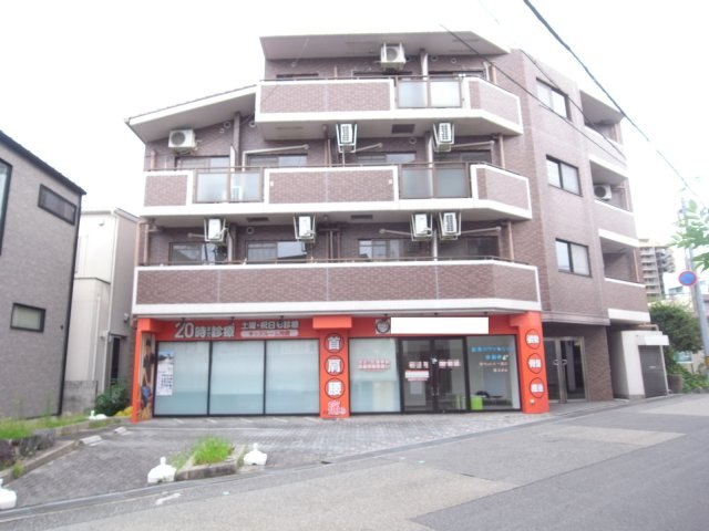 宝塚市中州１丁目の倉庫の外観
