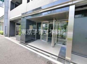 ジュイール文京白山のエントランス