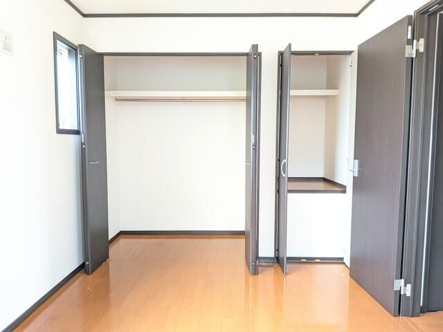 コリーヌ・オールの収納