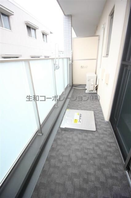 イルミナーレ学大のバルコニー|外からの目が気にならないバルコニーで洗濯物が干せます