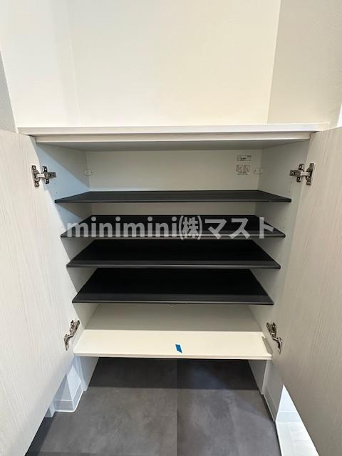 大阪市西区九条１丁目の賃貸マンションの収納