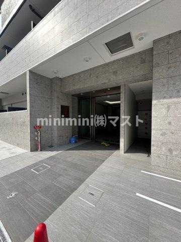 大阪市西区九条１丁目の賃貸マンションのエントランス