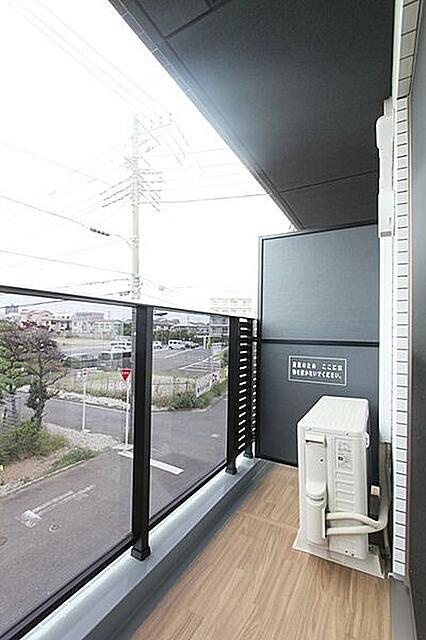 レアライズ志茂のバルコニー