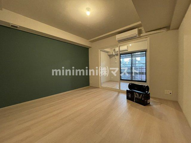 大阪市浪速区浪速東２丁目の賃貸マンションの居間・リビング