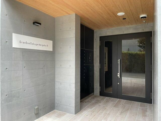 ＧｒａｎＤｕｏ学芸大学２のエントランス|ゆとりのあるエントランスです