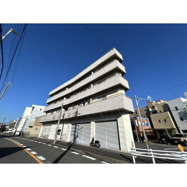 林マンションの外観