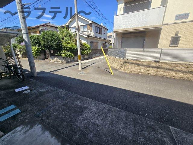 グローリエの周辺
