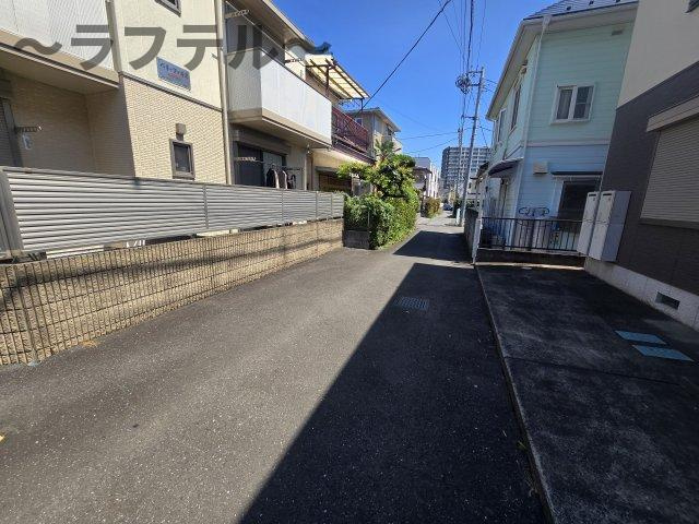グローリエの周辺