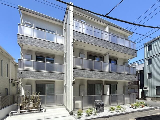 シャレー祐天寺カワベ第２２の外観